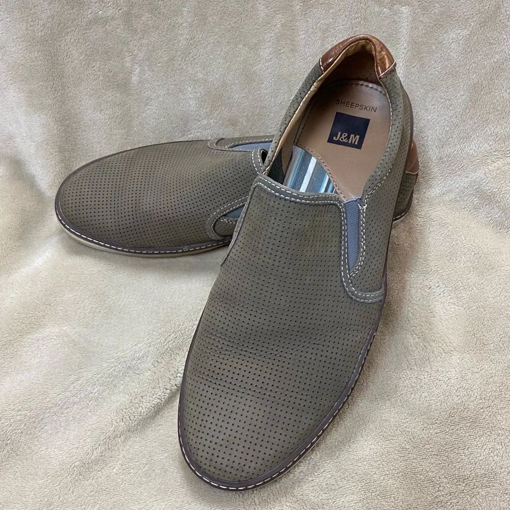 J & M Sheepskin Slip-on Shoes size 10M